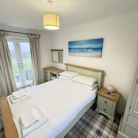 Brigg View - Seaview And Balconies - Part Of The The Bay Village With Pool, Gym And Direct Access, Pub, Restaurant, Tennis And Meadows Walks Casa de Férias *