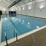 Tatil Evi Brigg View - Seaview And Balconies - Part Of The The Bay Village With Pool, Gym And Direct Access, Pub, Restaurant, Tennis And Meadows Walks Filey