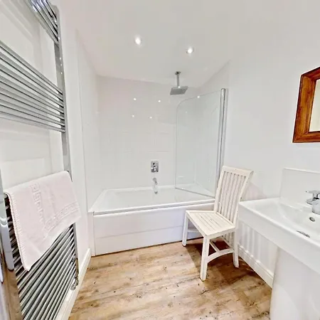 Tatil Evi Brigg View - Seaview And Balconies - Part Of The The Bay Village With Pool, Gym And Direct Access, Pub, Restaurant, Tennis And Meadows Walks *