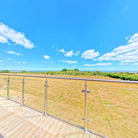 Tatil Evi Brigg View - Seaview And Balconies - Part Of The The Bay Village With Pool, Gym And Direct Access, Pub, Restaurant, Tennis And Meadows Walks *